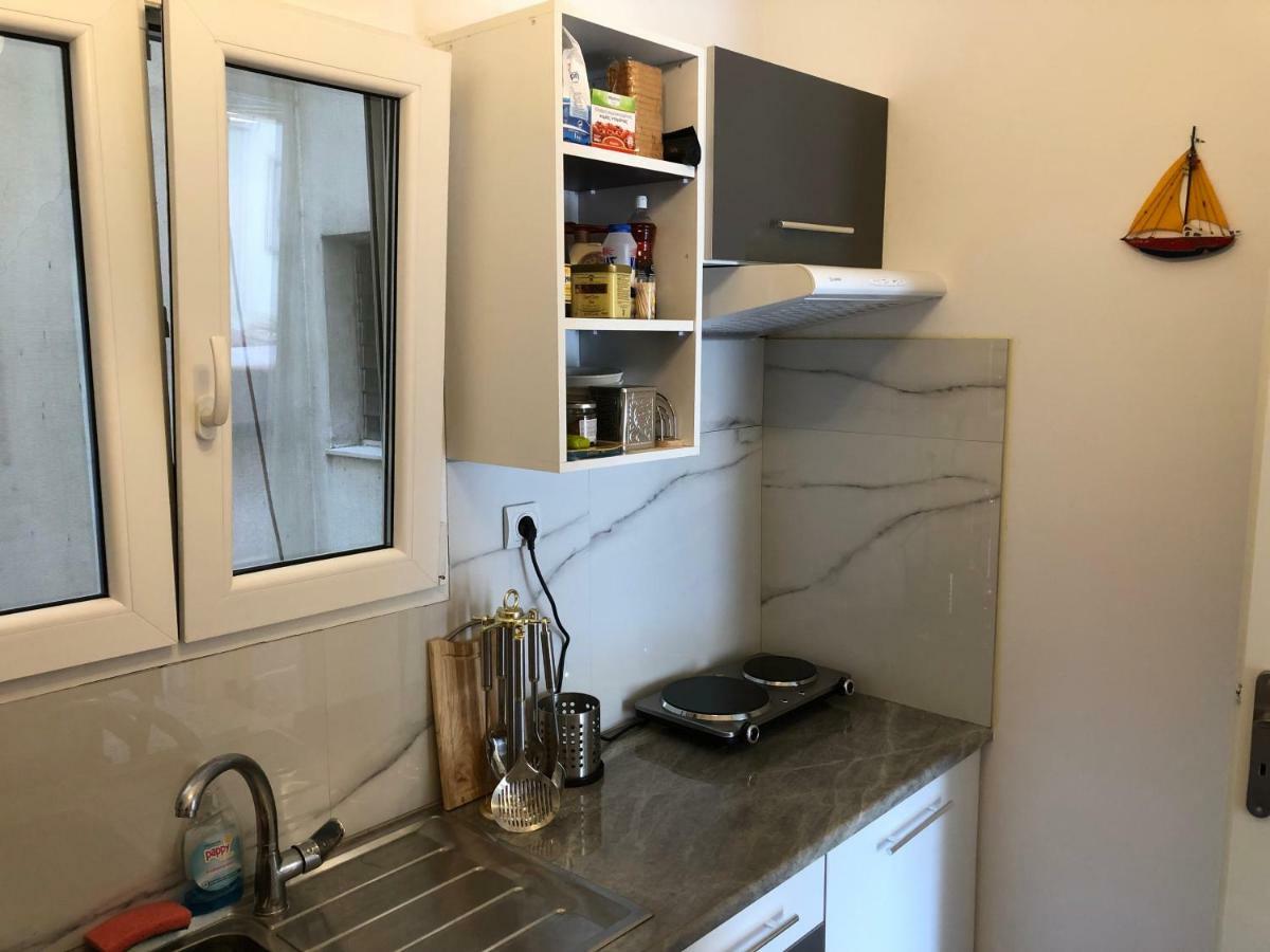 Metaxourgio Spacious Two Bedroom Apartment Atena Exterior foto